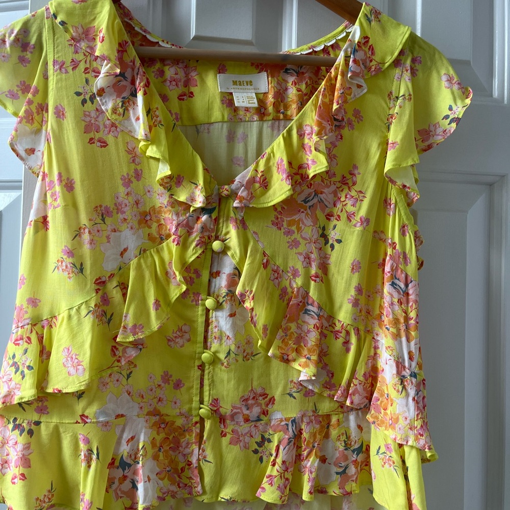 Anthropologie Feminine Top